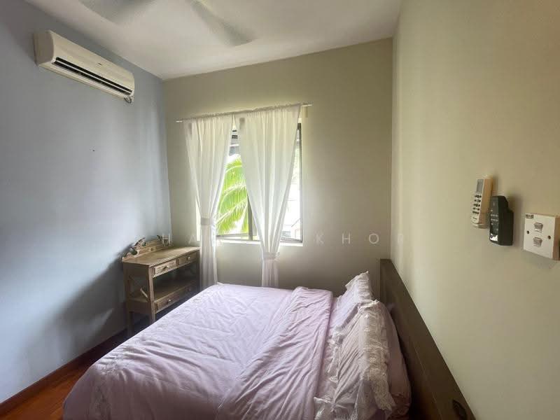 Bungalow House for Rent in Batu Ferringhi (Penang) - Sharon Khor - Bedroom - PropertyGuru.com.my