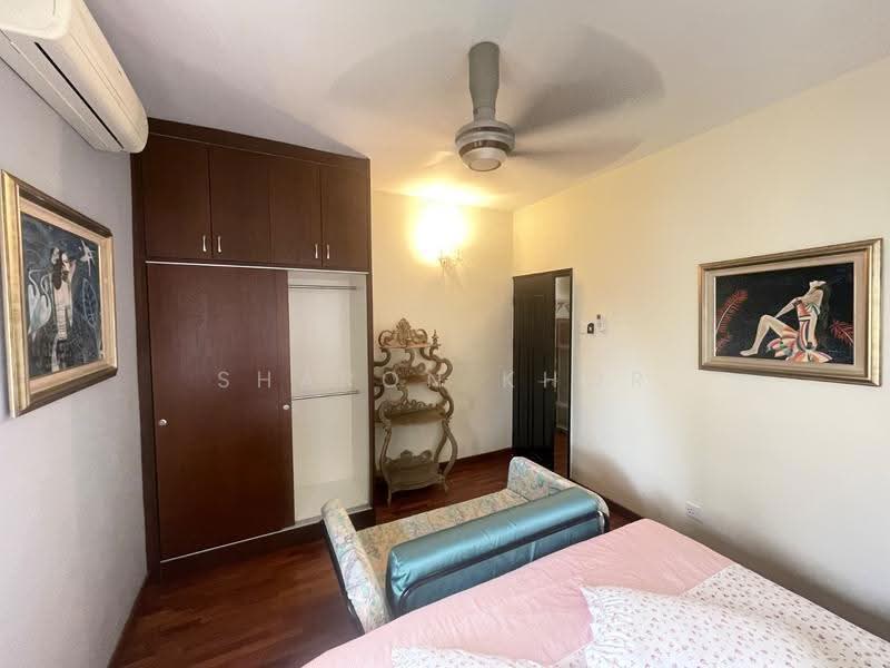Bungalow House for Rent in Batu Ferringhi (Penang) - Sharon Khor - Bedroom - PropertyGuru.com.my