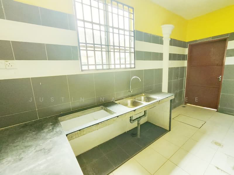 1-storey Terraced House for Sale in Klebang Damai (Chemor) - Justin Nathan Lee - Kitchen - PropertyGuru.com.my