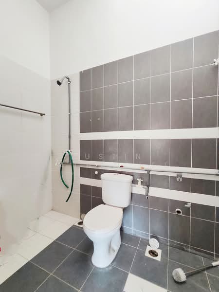 1-storey Terraced House for Sale in Klebang Damai (Chemor) - Justin Nathan Lee - Bathroom - PropertyGuru.com.my