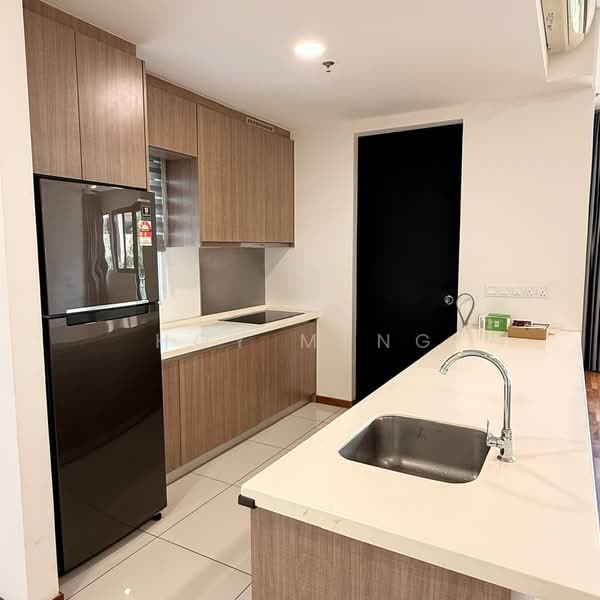 Servis Apartment untuk Dijual di The Tamarind - Hoy Meng - Kitchen - PropertyGuru.com.my
