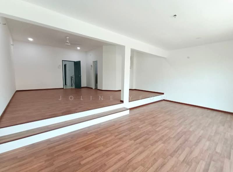 Rumah Teres 3 Tingkat untuk Dijual di Panorama Lapangan Perdana (Ipoh) - Joline YEOW - Living Room - PropertyGuru.com.my