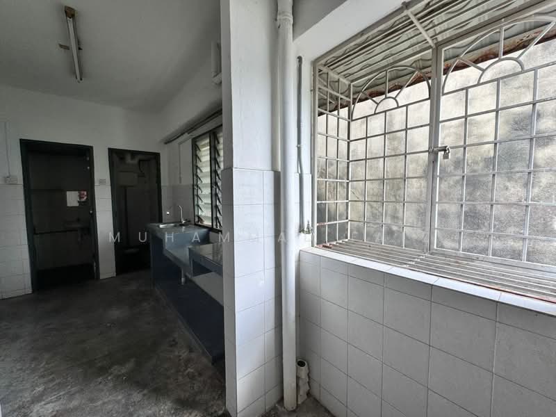 Apartment for Rent at Taman Sepakat Indah Apartment (P1) - Muhammad Faiz - Kitchen - PropertyGuru.com.my