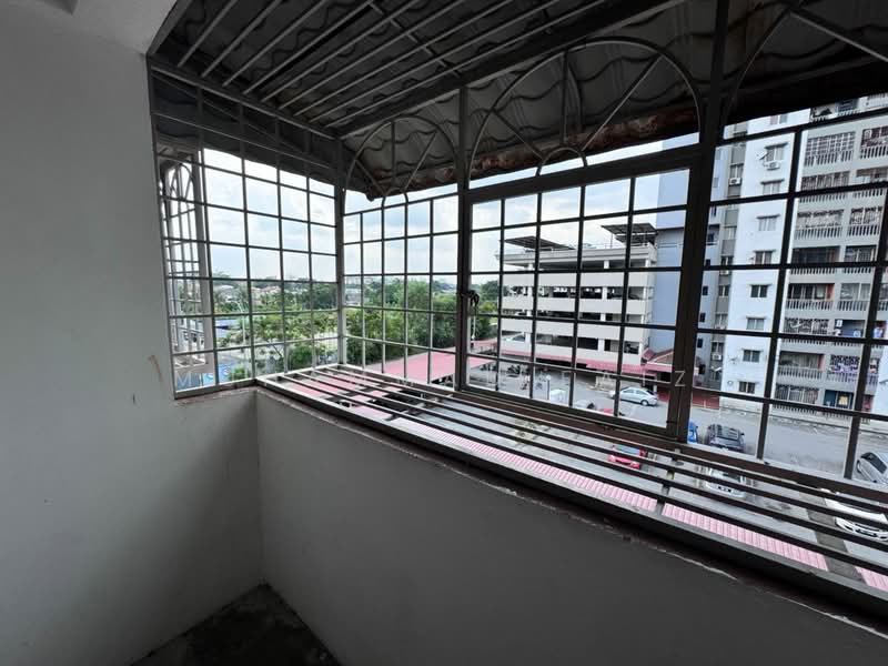 Apartment for Rent at Taman Sepakat Indah Apartment (P1) - Muhammad Faiz - Balcony - PropertyGuru.com.my
