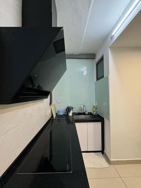 Condominium for Rent at Queens Residences Q2 @ Queens Waterfront - Eric Cheah - Kitchen - PropertyGuru.com.my
