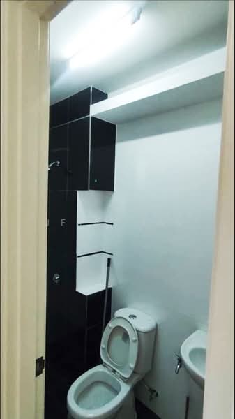 Kondominium untuk Disewa di The Clovers - Jerry Tan - Bathroom - PropertyGuru.com.my