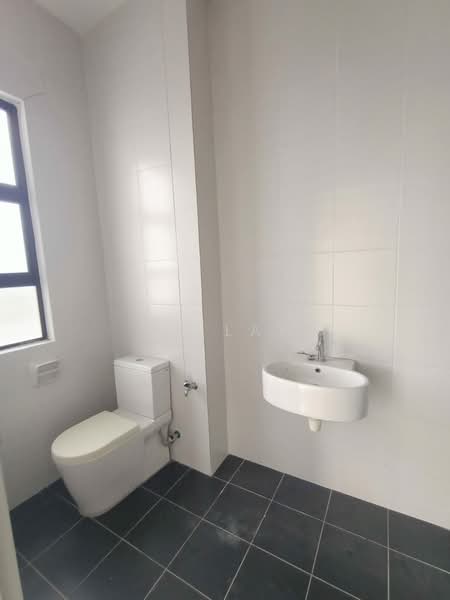 Rumah Kluster untuk Dijual di Setia Ecohill (Semenyih) - CK Law - Bathroom - PropertyGuru.com.my