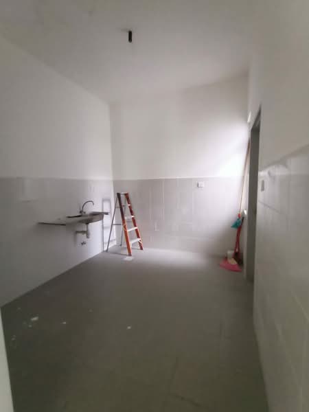 Rumah Kluster untuk Dijual di Setia Ecohill (Semenyih) - CK Law - Kitchen - PropertyGuru.com.my