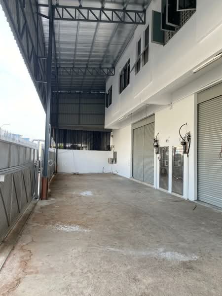 Semi-D Factory for Sale in Ulu Tiram (Johor) - Surviene Lee - Exterior - PropertyGuru.com.my