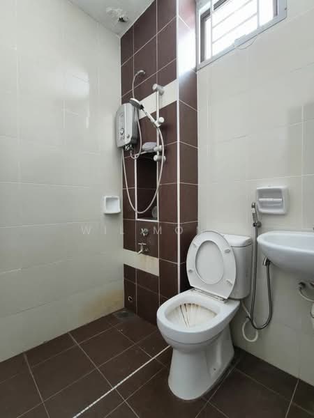2-storey Terraced House for Sale in Bandar Dato Onn (Tebrau) - Wil Mong - Bathroom - PropertyGuru.com.my