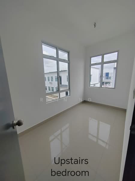 Rumah Teres untuk Disewa di Bandar Dato Onn (Tebrau) - Rain Ng - Bedroom - PropertyGuru.com.my