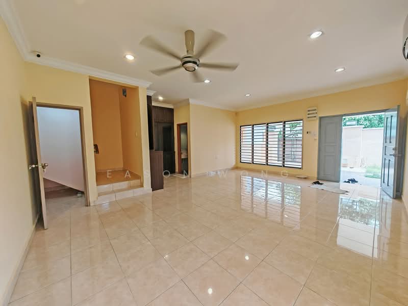 3-storey Terraced House for Sale in Bandar Damai Perdana (Cheras) - Eason Wong - Living Room - PropertyGuru.com.my