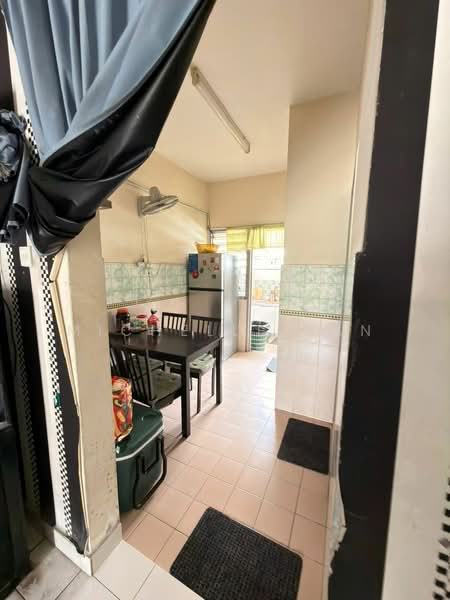 2-storey Terraced House for Sale in TAMAN PUCHONG UTAMA (Puchong) - Michelle Tan - Kitchen - PropertyGuru.com.my