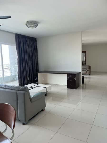 Kondominium untuk Disewa di Central Park condominium - Han Zhen - Living Room - PropertyGuru.com.my