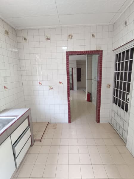 2-storey Terraced House for Sale in Jalan Klang Lama (Old Klang Road) (Kuala Lumpur) - Jayden Yee - Kitchen - PropertyGuru.com.my