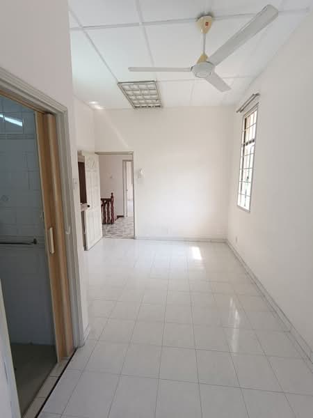 2-storey Terraced House for Sale in Jalan Klang Lama (Old Klang Road) (Kuala Lumpur) - Jayden Yee - Interior - PropertyGuru.com.my