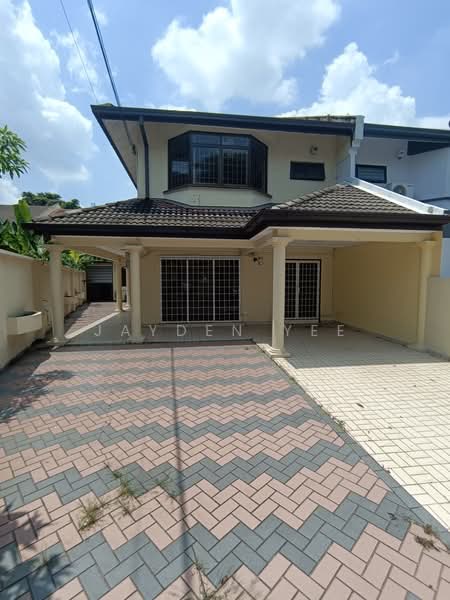 2-storey Terraced House for Sale in Jalan Klang Lama (Old Klang Road) (Kuala Lumpur) - Jayden Yee - Exterior - PropertyGuru.com.my