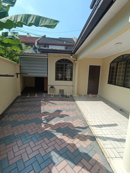 2-storey Terraced House for Sale in Jalan Klang Lama (Old Klang Road) (Kuala Lumpur) - Jayden Yee - Exterior - PropertyGuru.com.my