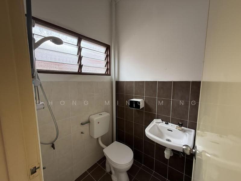 2-storey Terraced House for Sale in Taman Bukit Chedang (Seremban) - Chong Ming Ming - Bathroom - PropertyGuru.com.my