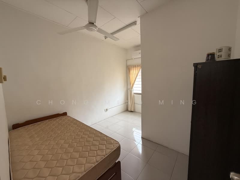 2-storey Terraced House for Sale in Taman Bukit Chedang (Seremban) - Chong Ming Ming - Bedroom - PropertyGuru.com.my