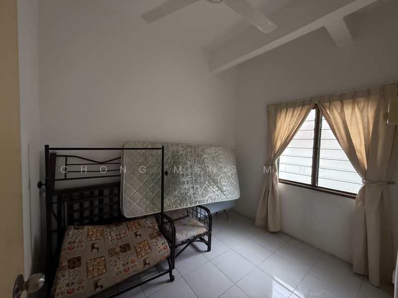 2-storey Terraced House for Sale in Taman Bukit Chedang (Seremban) - Chong Ming Ming - Bedroom - PropertyGuru.com.my