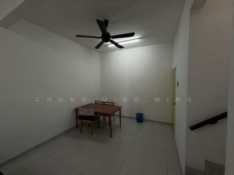 2-storey Terraced House for Sale in Taman Bukit Chedang (Seremban) - Chong Ming Ming - Dining Room - PropertyGuru.com.my