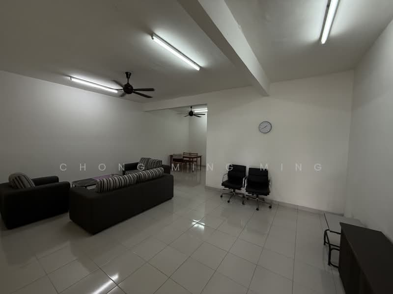 2-storey Terraced House for Sale in Taman Bukit Chedang (Seremban) - Chong Ming Ming - Living Room - PropertyGuru.com.my