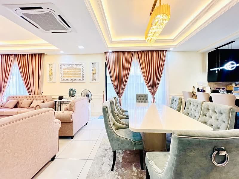 2-storey Terraced House for Sale in U12, Taman Cahaya Alam (Shah Alam) - NORFADILAH ZAINUDDIN - Living Room - PropertyGuru.com.my