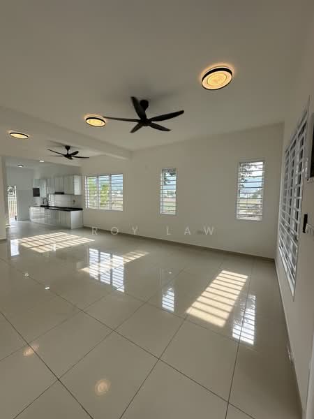 Rumah Teres 2 Tingkat untuk Disewa di Seremban (Negeri Sembilan) - Roy Law - Living Room - PropertyGuru.com.my