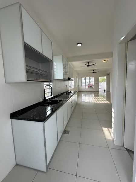 Rumah Teres 2 Tingkat untuk Disewa di Seremban (Negeri Sembilan) - Roy Law - Kitchen - PropertyGuru.com.my