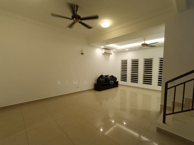 Rumah Teres 2.5 Tingkat untuk Dijual di Setia Pearl Island (Bayan Lepas) - Simon Ooi - Living Room - PropertyGuru.com.my