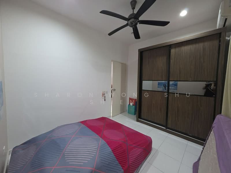 Rumah Teres 2 Tingkat untuk Dijual di Setia Tropika (Johor Bahru) - Sharon Wong Shu Shien - Bedroom - PropertyGuru.com.my