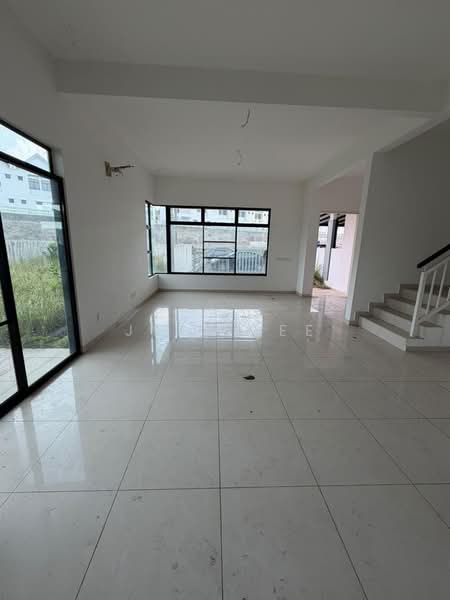Rumah Teres 2 Tingkat untuk Dijual di Tebrau (Johor) - Jyez Lee - Living Room - PropertyGuru.com.my