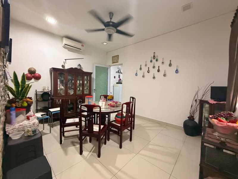 2-storey Terraced House for Sale in Bandar Seri Alam (Masai) - Michelle Tey - Dining Room - PropertyGuru.com.my