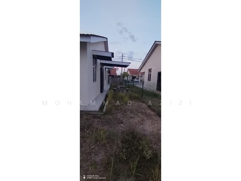 Semi-Detached House for Sale in Taman Seri Inderapura (Kuantan) - Mohammad Azizi - PropertyGuru.com.my