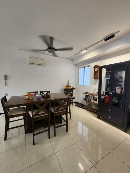 Kondominium untuk Dijual di Kiaramas Sutera - Chris H.H Ng - Dining Room - PropertyGuru.com.my