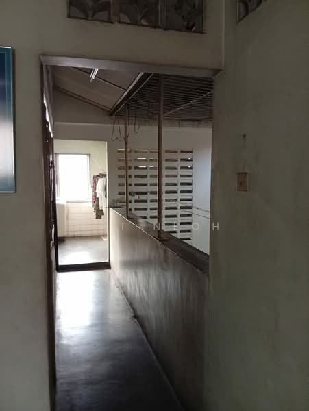 2-storey Terraced House for Sale in Taman Paramount (Petaling Jaya) - KAT NEOH - Corridor - PropertyGuru.com.my