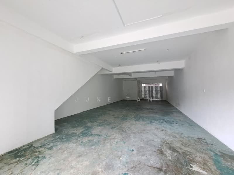 Kedai untuk Dijual di Ulu Tiram (Johor) - June Tan - Interior - PropertyGuru.com.my