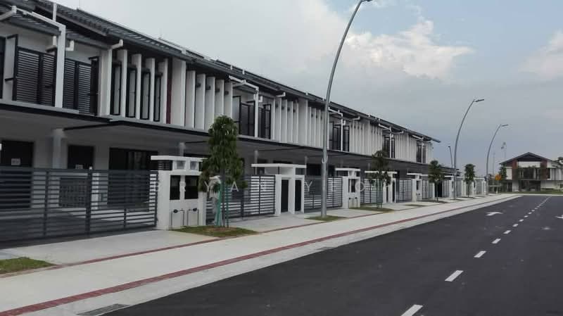2-storey Terraced House for Sale in Shah Alam (Selangor) - Bryan Yeoh - Exterior - PropertyGuru.com.my