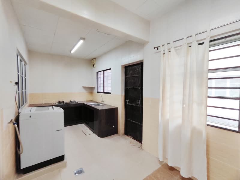 Terraced House for Sale in Klebang Damai (Chemor) - Justin Nathan Lee - Kitchen - PropertyGuru.com.my