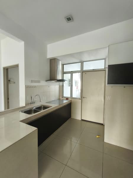 Townhouse for Sale in Seri Kembangan (Selangor) - Nicholas Lew - Kitchen - PropertyGuru.com.my