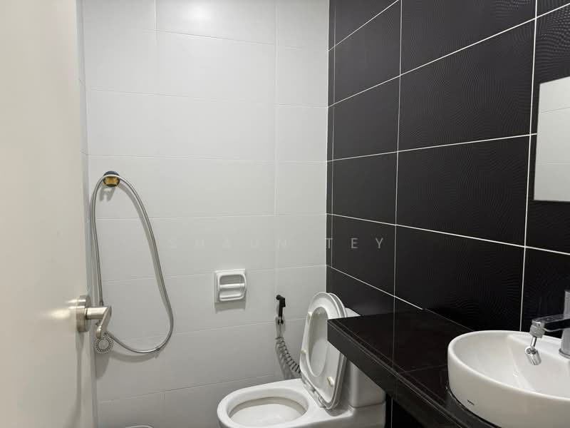 Cluster House for Sale in Eco Botanic (Iskandar Puteri (Nusajaya)) - Shaun Tey - Bathroom - PropertyGuru.com.my