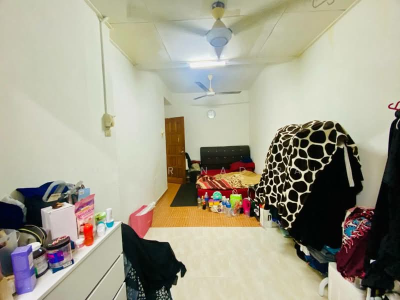 Rumah Teres 2 Tingkat untuk Dijual di Bandar Tun Hussein Onn (Cheras) - Ammeer Nadzrai - Bedroom - PropertyGuru.com.my