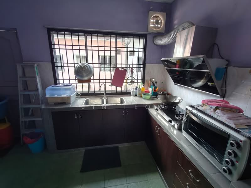 2-storey Terraced House for Sale in Taman Setia Indah (Tebrau) - Jin Teok - Kitchen - PropertyGuru.com.my