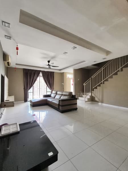 Rumah Teres 2 Tingkat untuk Dijual di Bandar Dato Onn (Tebrau) - Evon Yap - Living Room - PropertyGuru.com.my