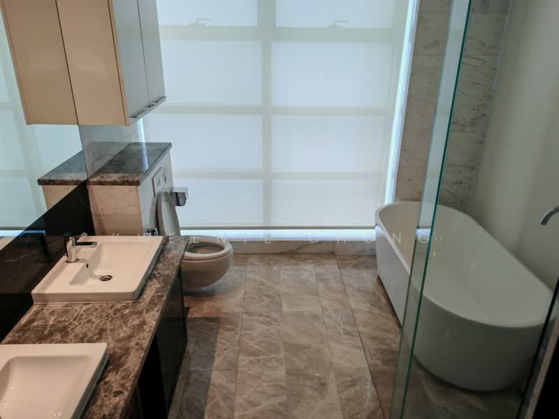 Servis Apartment untuk Dijual di The Face Suites (Platinum Suites) - Kweenie Chong - Bathroom - PropertyGuru.com.my