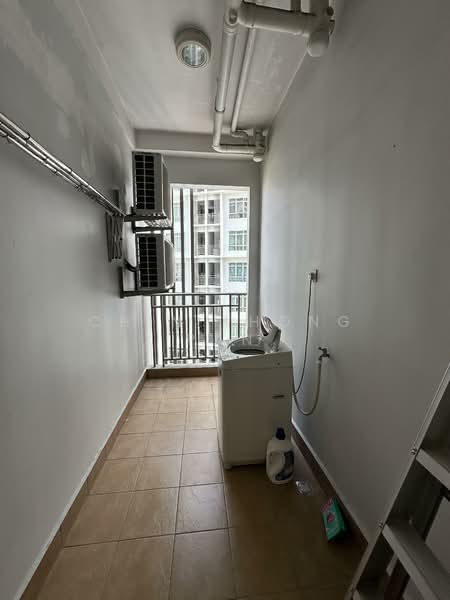 Kondominium untuk Disewa di Shaftsbury Residence - Chin Thong Pan - Balcony - PropertyGuru.com.my