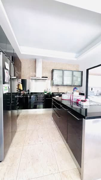 Semi-Detached House for Rent in Damansara Heights (Kuala Lumpur) - Selvie M. - PropertyGuru.com.my