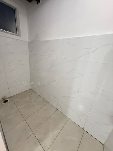 Rumah Flat untuk Dijual di Flat Tasek 64 - Marcus Tey - Bathroom - PropertyGuru.com.my