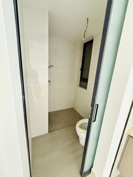 Servis Apartment untuk Dijual di Baron Residence @ Lake City - Kenneth Ang - Bathroom - PropertyGuru.com.my